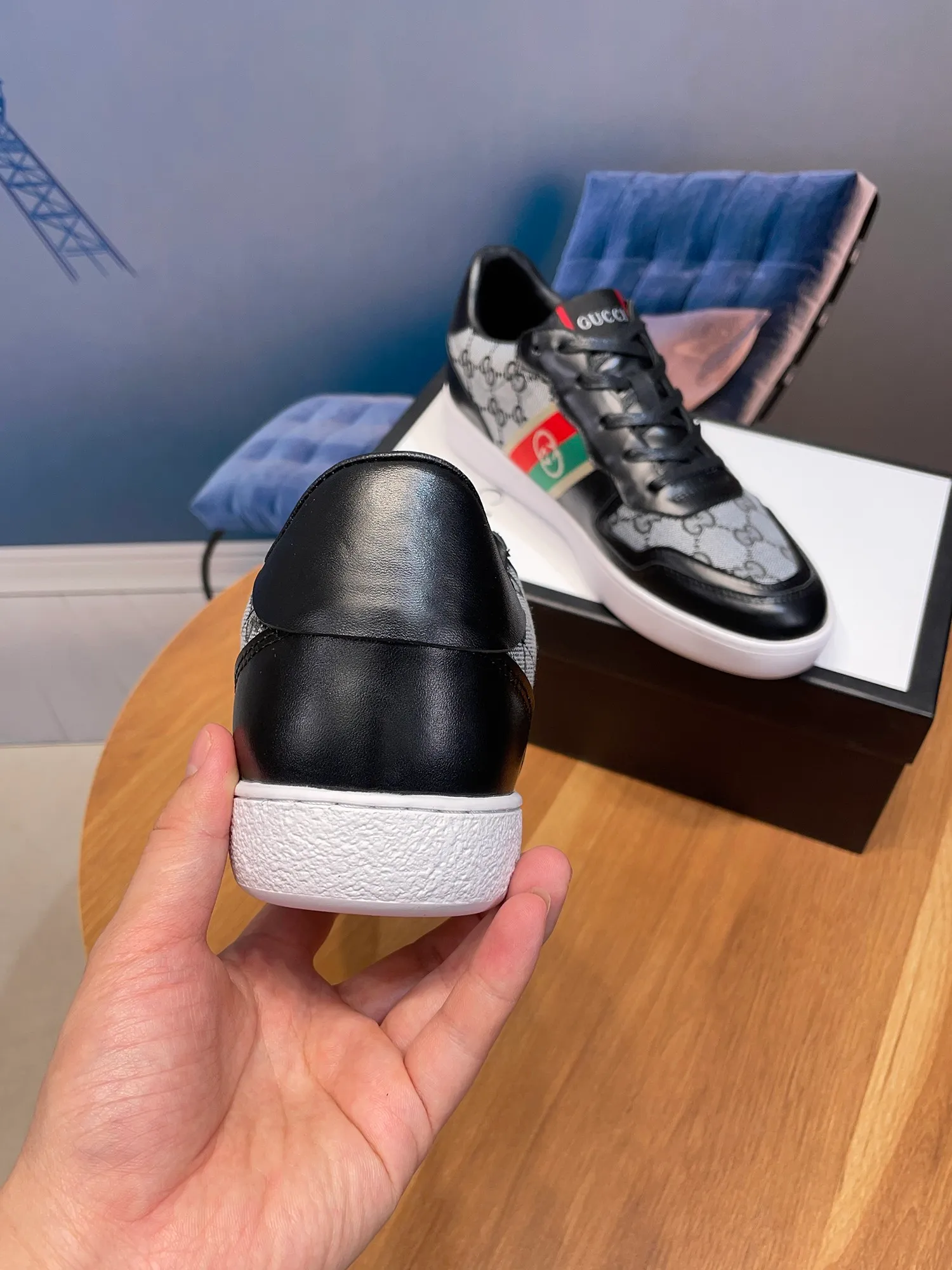 Factory price: 400💰New model is here again! [Gucci Sports Men's Shoes] Gucci fashionable casual men's shoes🇨🇳Original 1:1 mold opening, new model debuts first💯Not high-profile but avant-garde, simple, low-key and fashionable, super versatile style🌿Made of original cowhide with cloth➕Sheepskin lining🎋The version is comfortable on the feet, first-class workmanship🍍Size 38-44